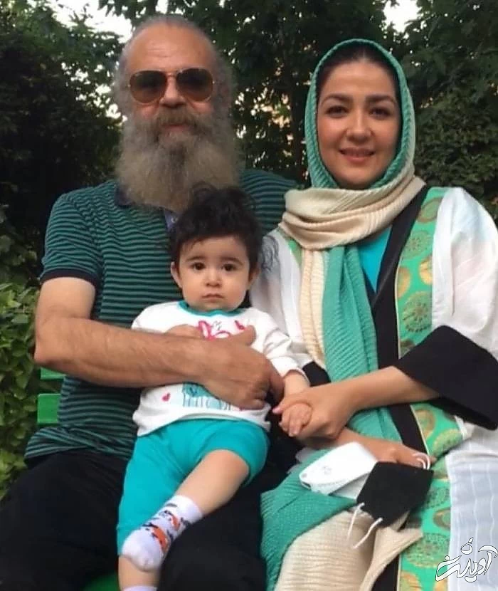 سارا صوفیانی و همسر و دخترش خانواد هسارا صوفیانی